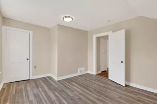 1047 Eastern Ave NE, Grand Rapids, MI 49503 - Photo 29