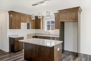 33845 Stevenson St, Clinton Twp, MI 48035 - Photo 7