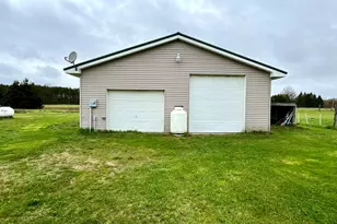 1897 E Edgar Rd, Edmore, MI 48829 - Photo 33