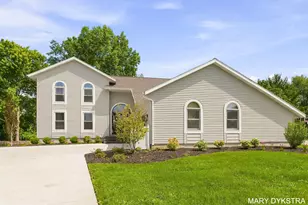 2848 Belleglade Ct SE, Grand Rapids, MI 49546 - Photo 1