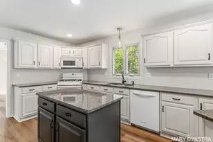 2848 Belleglade Ct SE, Grand Rapids, MI 49546 - Photo 3