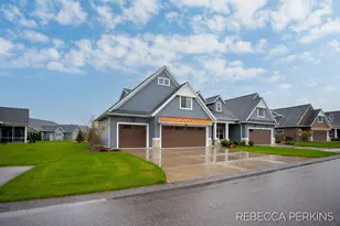 4715 W Wind Dr, Holland, MI 49423 - Photo 3