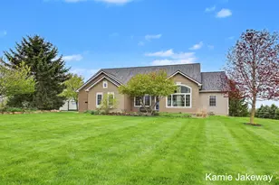 5093 Clear Ridge Dr, Ada, MI 49301 - Photo 3