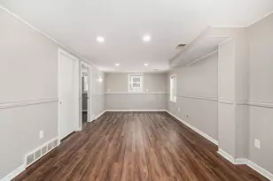 3920 Camelot Dr SE, Grand Rapids, MI 49546 - Photo 17
