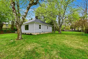 1064 Eastern Ave NE, Grand Rapids, MI 49503 - Photo 25