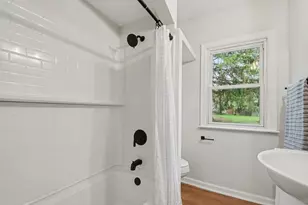1064 Eastern Ave NE, Grand Rapids, MI 49503 - Photo 17
