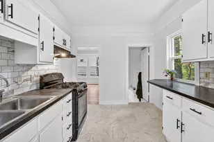 842 Hall St SE, Grand Rapids, MI 49507 - Photo 9