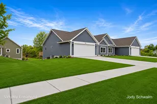 754 Noble Dr, Belding, MI 48809 - Photo 5