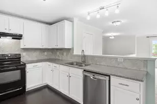 1382 Darlington Trail, Kalamazoo, MI 49009 - Photo 5