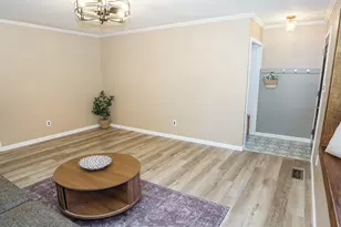8364 Holly Dr, Canton, MI 48187 - Photo 5