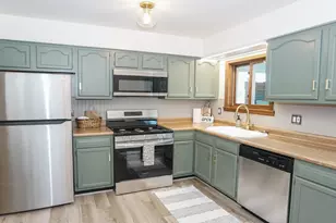 8364 Holly Dr, Canton, MI 48187 - Photo 7