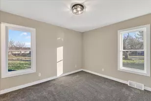 325 E Battle Creek St, Galesburg, MI 49053 - Photo 29