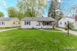 1335 Eastern Pl NE, Grand Rapids, MI 49505 - Photo 3