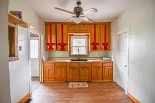 105 W Elm St, Reading, MI 49274 - Photo 5