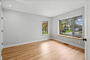 134 Holmdene Blvd NE, Grand Rapids, MI 49503 - Photo 19