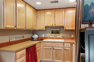 17 W 10th St, Holland, MI 49423 - Photo 17