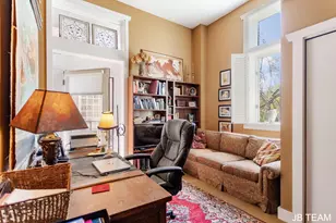 17 W 10th St, Holland, MI 49423 - Photo 27