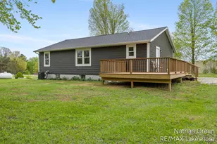 2015 64th St, Fennville, MI 49408 - Photo 5