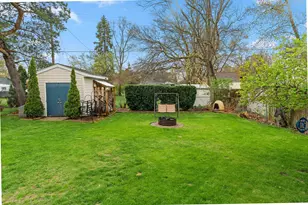 2125 Lawnel Ave, Norton Shores, MI 49441 - Photo 33