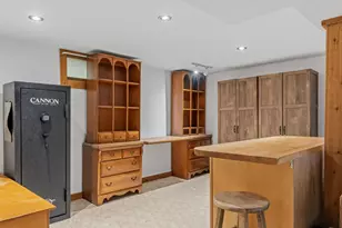 2125 Lawnel Ave, Norton Shores, MI 49441 - Photo 27
