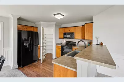 4324 Hampton Ridge Boulevard, Howell, MI 48843 - Photo 11