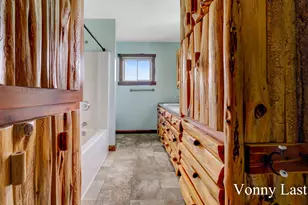 950 W 40th St, Fremont, MI 49412 - Photo 13