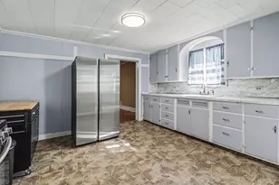 693 Mee St, Manistee, MI 49660 - Photo 3