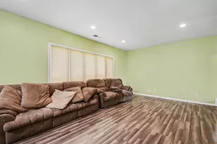 5564 Newton Ave, Coloma, MI 49038 - Photo 3