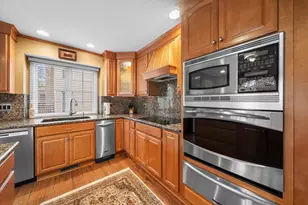 16063 Homestead Cir, Northville, MI 48168 - Photo 25
