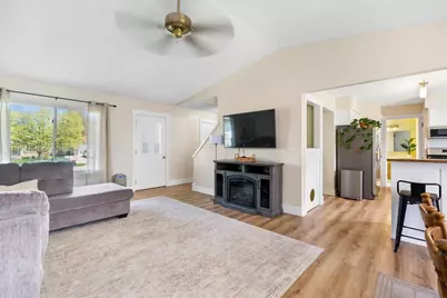 4721 Southstone Drive SE, Grand Rapids, MI 49548 - Photo 9