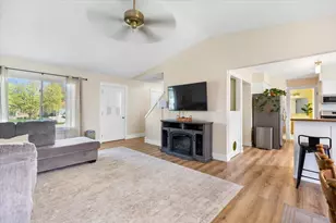 4721 Southstone Dr SE, Grand Rapids, MI 49548 - Photo 9
