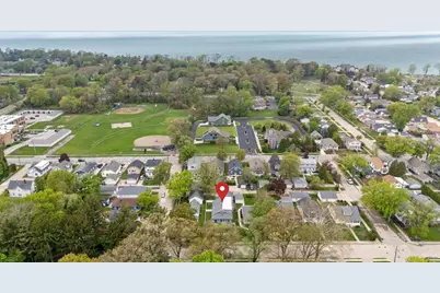 2010 Forres Avenue, Saint Joseph, MI 49085 - Photo 3