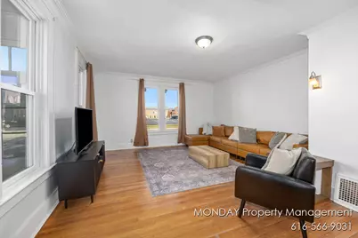 263 W Muskegon Avenue, Muskegon, MI 49440 - Photo 5