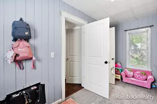 1302 Ford Ave NE, Grand Rapids, MI 49505 - Photo 37