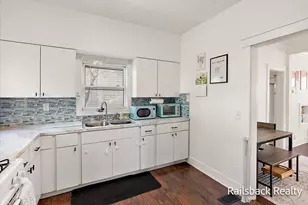 1302 Ford Ave NE, Grand Rapids, MI 49505 - Photo 27
