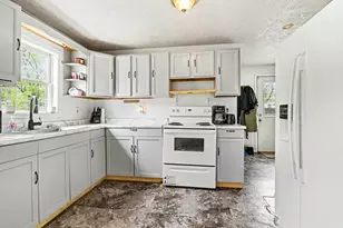 232 Sorin St, Niles, MI 49120 - Photo 3