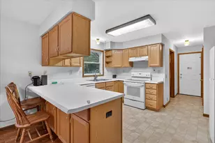 29847 Middle Crossing Rd, Dowagiac, MI 49047 - Photo 5
