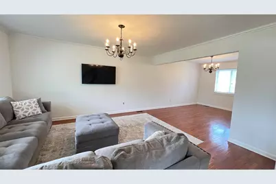 4033 Ramblewood Drive, Troy, MI 48085 - Photo 5