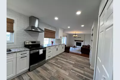 4033 Ramblewood Drive, Troy, MI 48085 - Photo 13