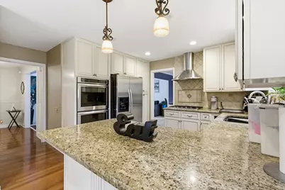 38457 James Drive, Clinton Twp, MI 48036 - Photo 9