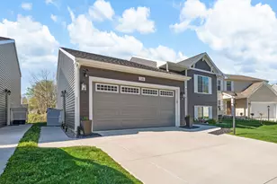 540 N Cygnet Lake Dr, Benton Harbor, MI 49022 - Photo 5