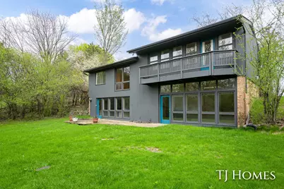 2914 Cascade Road SE, Grand Rapids, MI 49506 - Photo 3