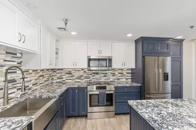 118 Campau Circle NW #1704, Grand Rapids, MI 49503 - Photo 3
