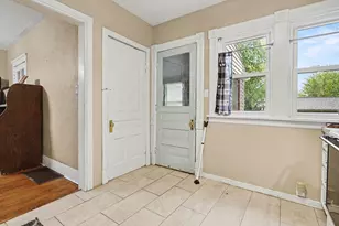 125 Chestnut St, Battle Creek, MI 49017 - Photo 9