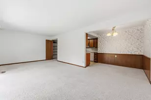 230 S State St, Zeeland, MI 49464 - Photo 3