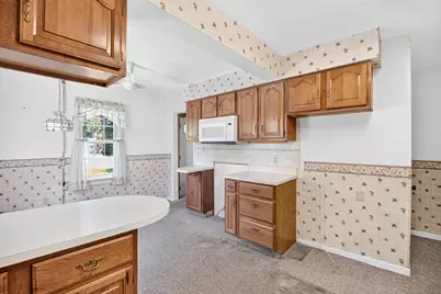 130 W Hughes Street, Marshall, MI 49068 - Photo 11