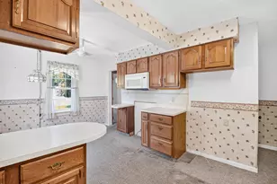 130 W Hughes St, Marshall, MI 49068 - Photo 11