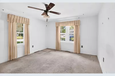 130 W Hughes Street, Marshall, MI 49068 - Photo 9