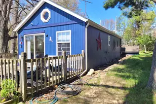 31421 Co Rd 388, Gobles, MI 49055 - Photo 5