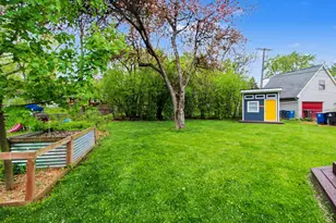 2702 Cranbrook Rd, Ann Arbor, MI 48104 - Photo 21